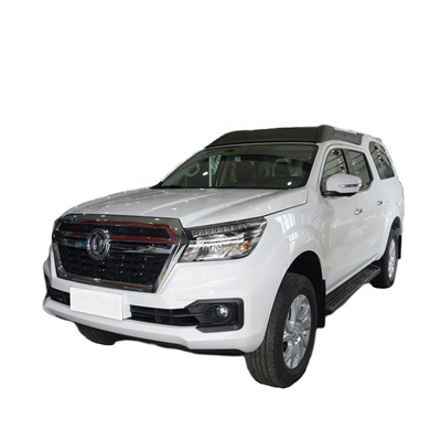 Camion pick-up DONGFENG de SUV de porte du moteur RWD 4 de Turbo pour le camping de famille