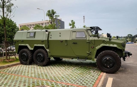 La Chine défendent l'équipement de champ de bataille du véhicule 6x6 300hp de champ de bataille du véhicule militaire hors route fait sur commande à l'épreuve des balles