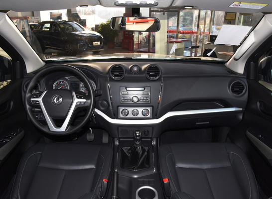 Deux essence Turbo MAX Speed 160km/h des sièges 1.8L de la collecte 5 de SUV de porte du lecteur 4 de roue