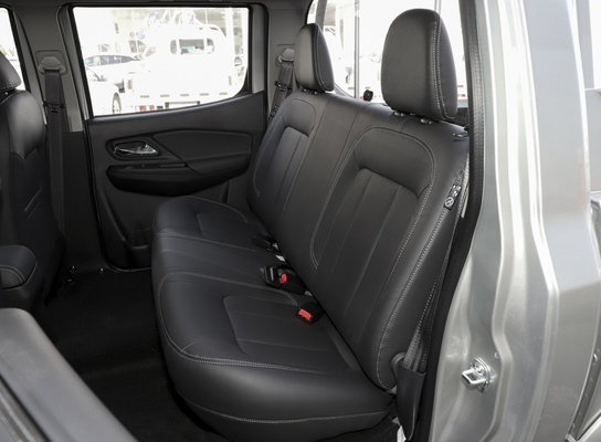4 réservoir de cargaison à quatre cylindres du déplacement 1.4m des sièges 2.4L du camion pick-up 4WD 5 de porte