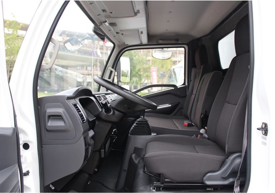 Camion 4X2 150 - 250 HP GVW 6 de cargaison de lumière de Cummins Engine - 12T