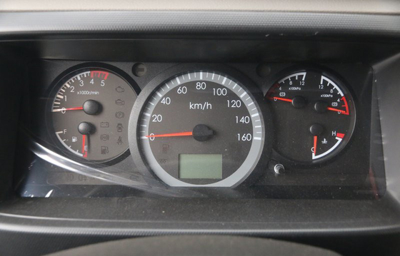 Boîte diesel Van Cargo Truck GVW 5,5 - moteur de la largeur 2030mm YUCHAI de la cabine 7.5T