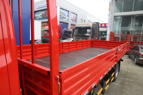 Puissance de moteur du moteur 140KW du camion YUCHAI de cargaison de lumière de plat de colonne du Chinois GVW 18T