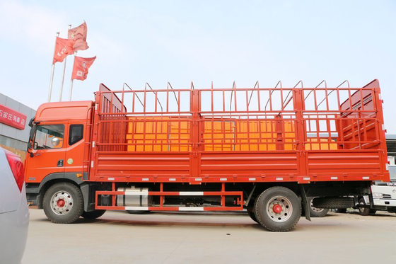 Barrière moyenne Transport Cargo Truck laissé le camion diesel de CYL du lecteur 6