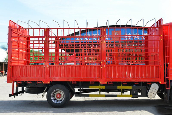 Rangée simple de DongFeng D9K 4x2 de camion de Delivery Cargo Transport de barrière