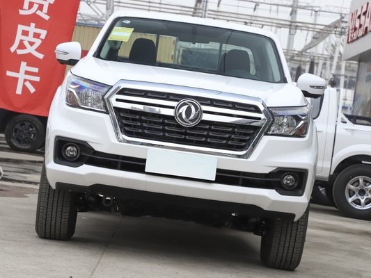 Sièges de la cabine 5 de camion de fret de lumière de réservoir de cargaison de la collecte 1.7m de la Chine DONGFENG 4WD doubles
