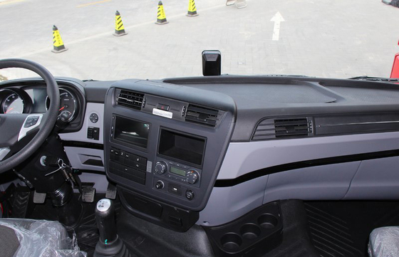 La masse résistante 39,5 Ton Logistics Transport de traction du camion 470hp de tracteur du GNL 6x4