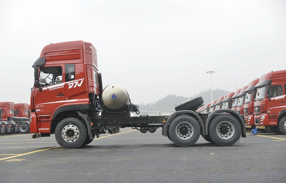 La masse de traction 40 moteur de déplacement de tracteur des camions 6x4 de transport de GNL de tonne haut