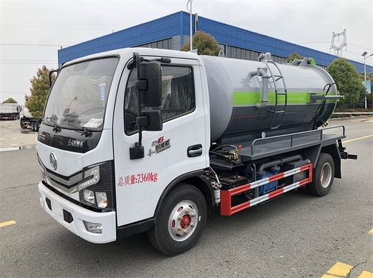 Moteur diesel 4,7 CBM de petit de DONGFENG d'eaux d'égout de vide réservoir du bateau-citerne 6MT