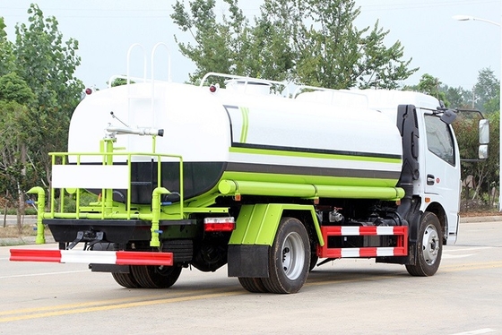 9 CBM arrosant la direction gauche à moteur diesel de roue du camion 4x2 de chariot d'eau légère