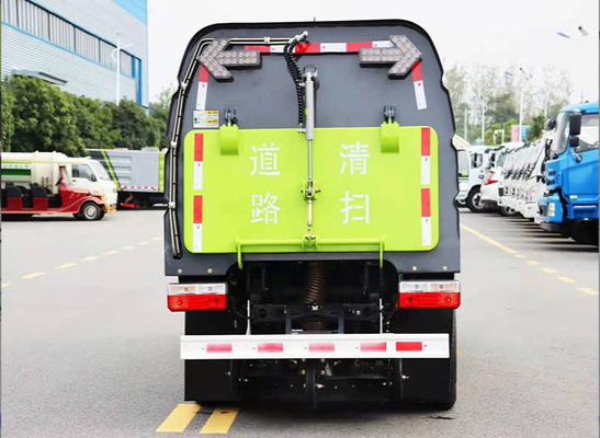 puissance municipale 113hp Mini Road Sweeper d'essence de camion d'hygiène de la roue 4x2