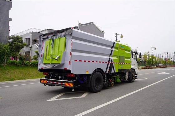 16 camion municipal de nettoyage de balayeuse de l'empattement 5000mm 210 HP de camion d'hygiène de CBM