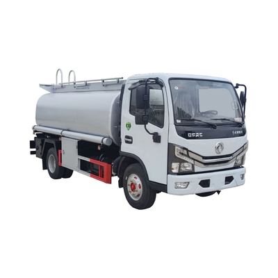 Camion de transport d'huile de kérosène de CBM de la roue 4,5 du camion-citerne aspirateur de gazole d'essence 4x2