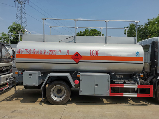 170 empattement 3800mm de CBM du camion 8,5 de transport d'huile de moteur diesel de HP