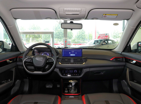 Voitures de Dongfeng SUV 5 sièges 150HP avec le toit ouvrant panoramique