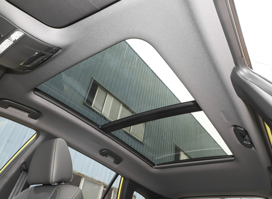 Voitures de Dongfeng SUV 5 sièges 150HP avec le toit ouvrant panoramique